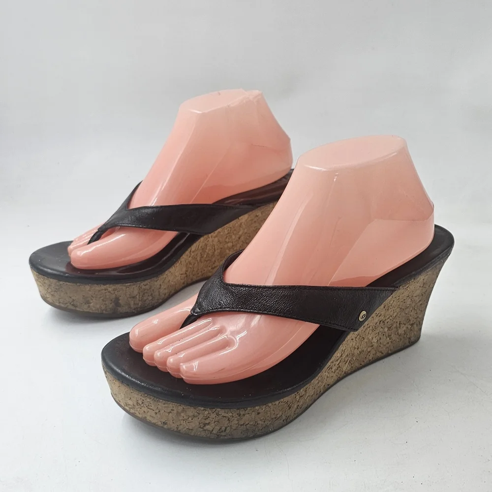 UGG Australia Natassia Black Leather Cork Wedge Sandals Women Sz 10